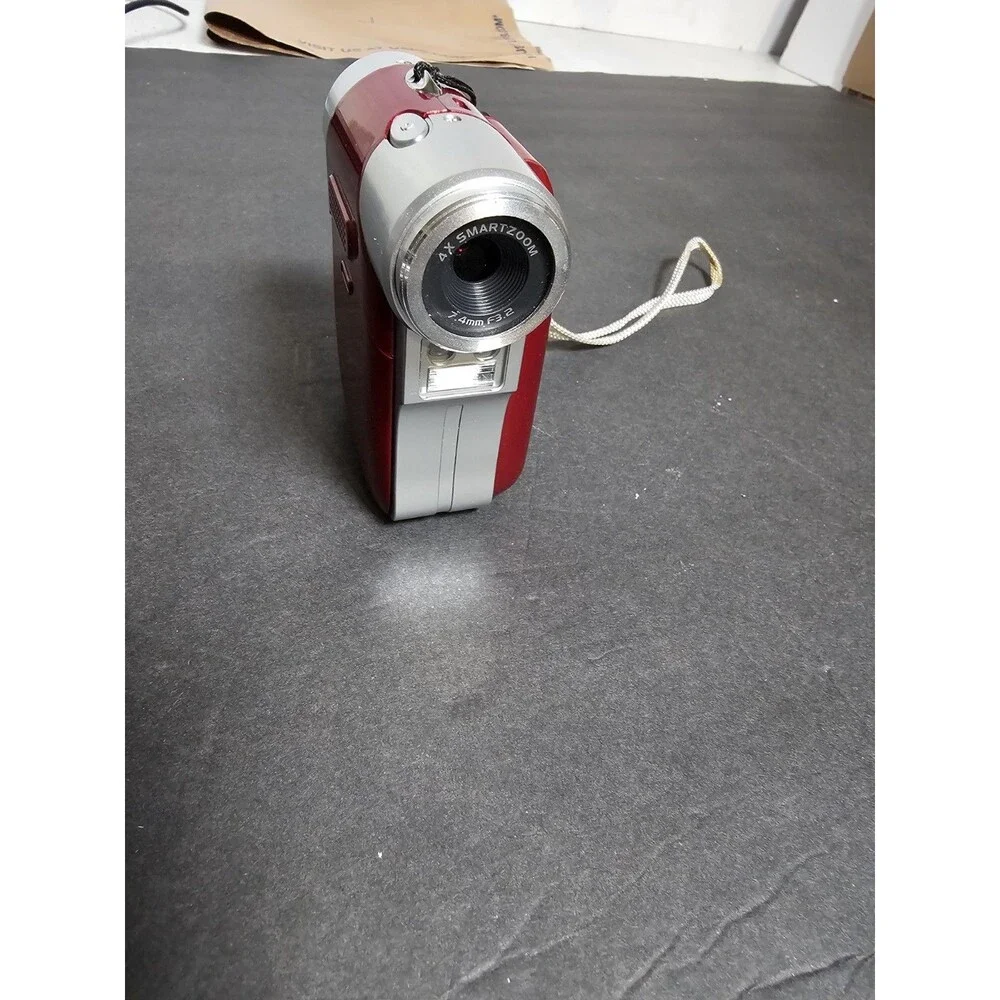 Aiptek Pocket DV T300LE Mini Digital Camera Camcorder AA Battery Type Easy Use